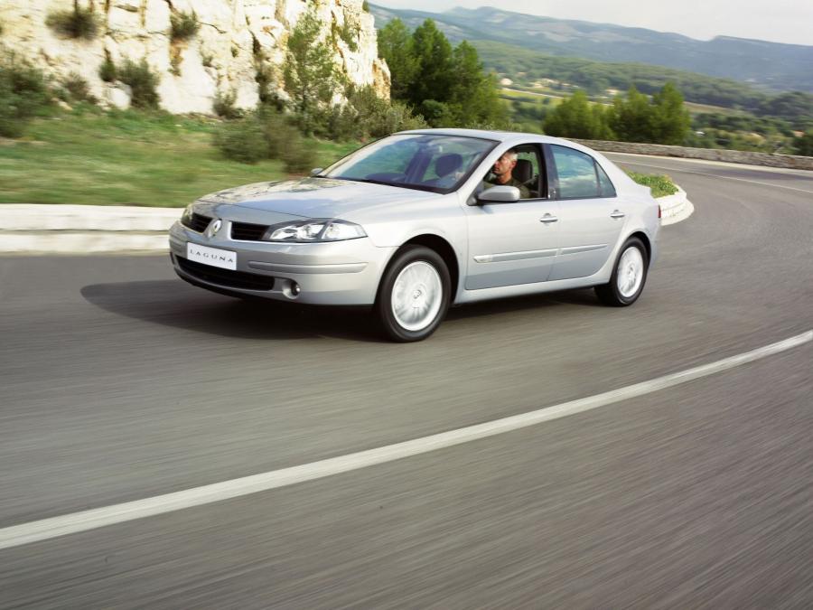  Renault Laguna II 2005 года  (фото 4 из 13)